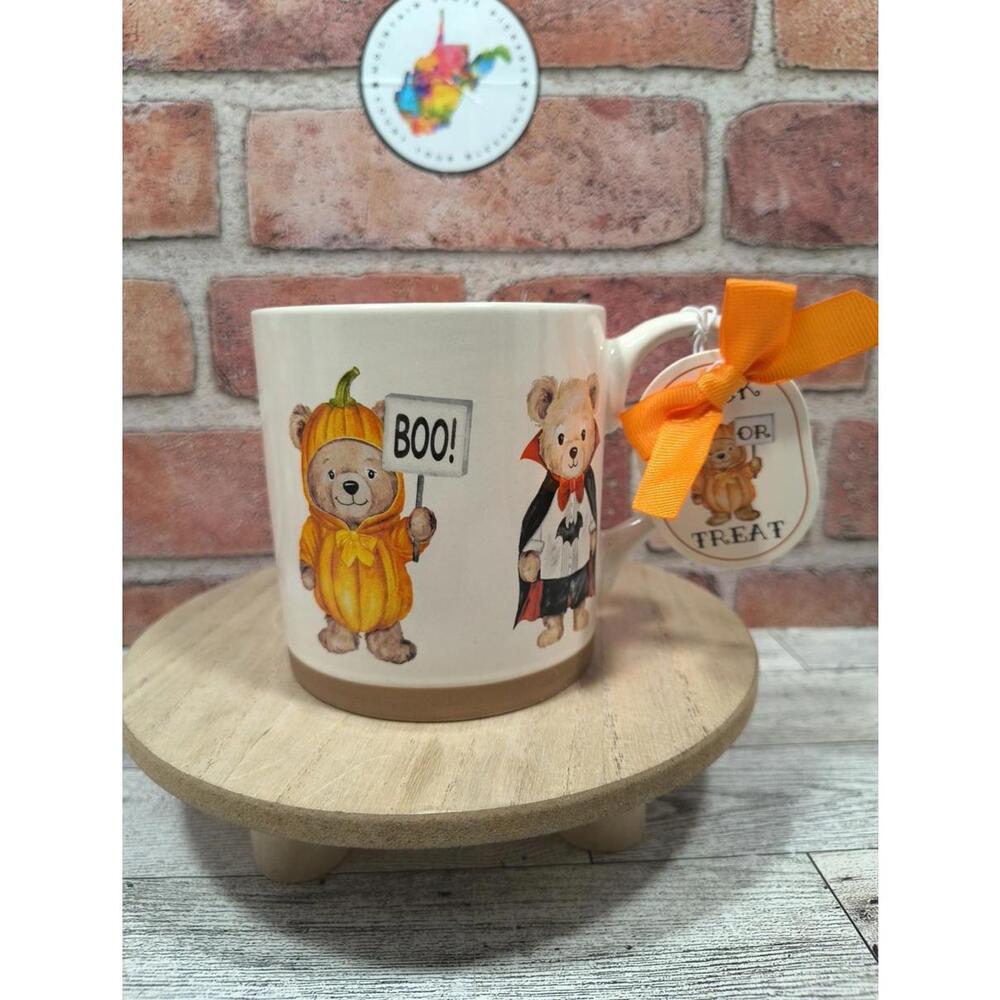 Amy Hall Teddy Bears In Halloween Costumes Ceramic Coffee Mug 18 Oz NWT - Picture 1 of 6
